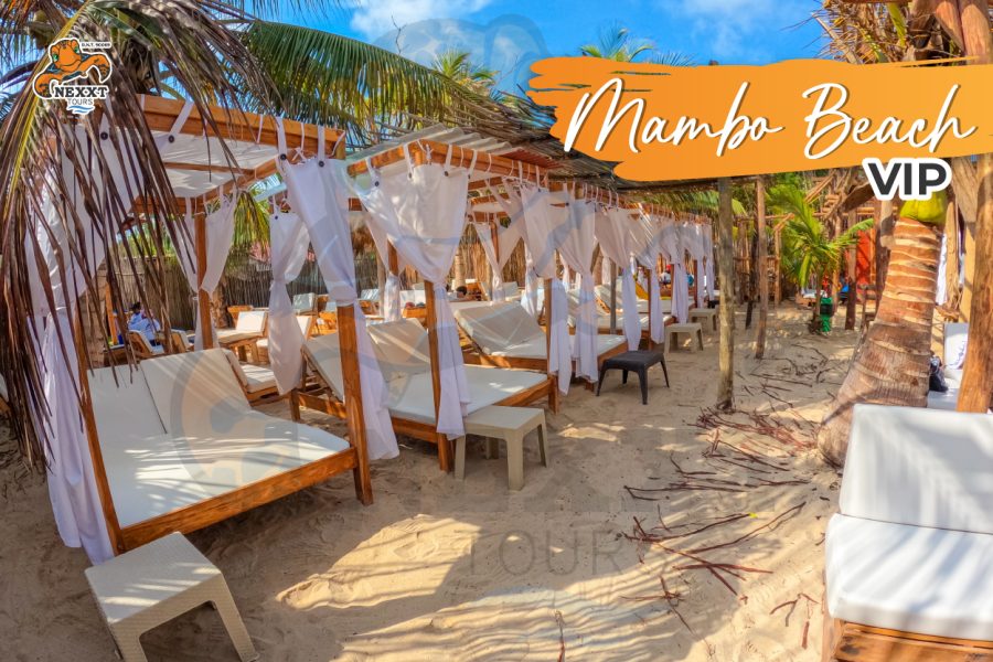 Mambo Beach Club in Playa Blanca Barú